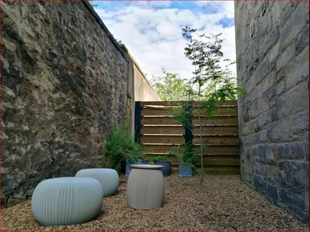 Central Mezzanine Apartment In Historic School Edinburgh Dış mekan fotoğraf